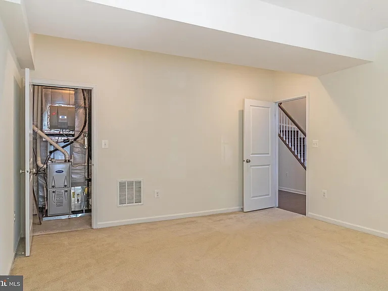 23409 Berkeley Meadows Dr — Photo 24
