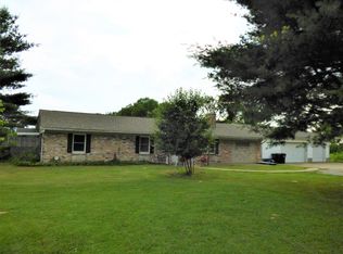2302 Kinnett Rd, Bethel, OH 45106