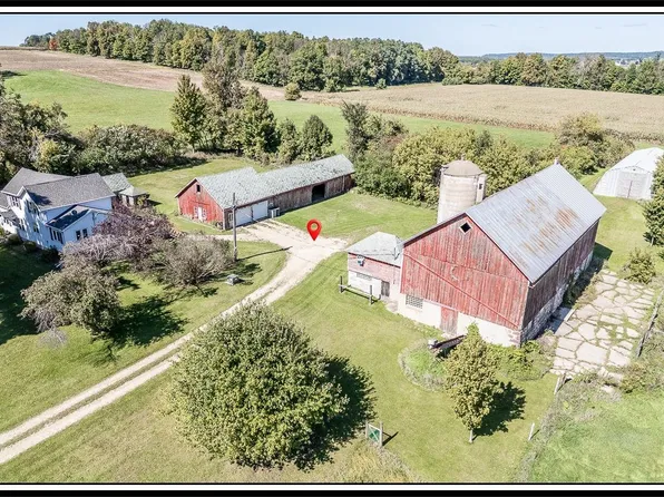 E6998 Symco Rd, Bear Creek, WI 54922