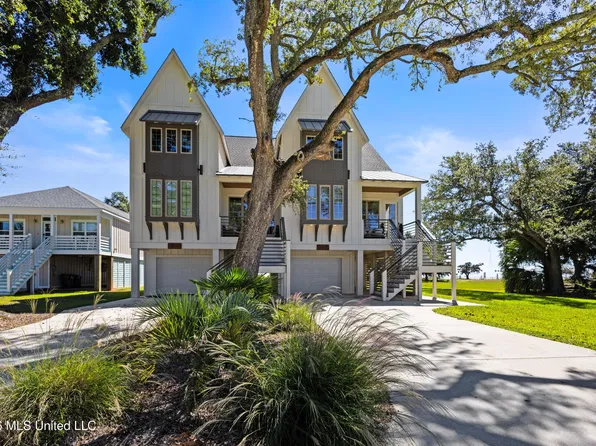 119 E 5th St, Long Beach, MS 39560