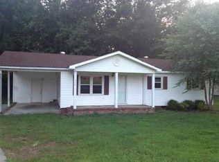 202 Carolina Ave, Fountain Inn, SC 29644