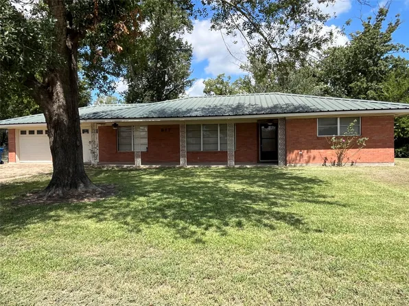 817 E Holly Ln, Mexia, TX 76667