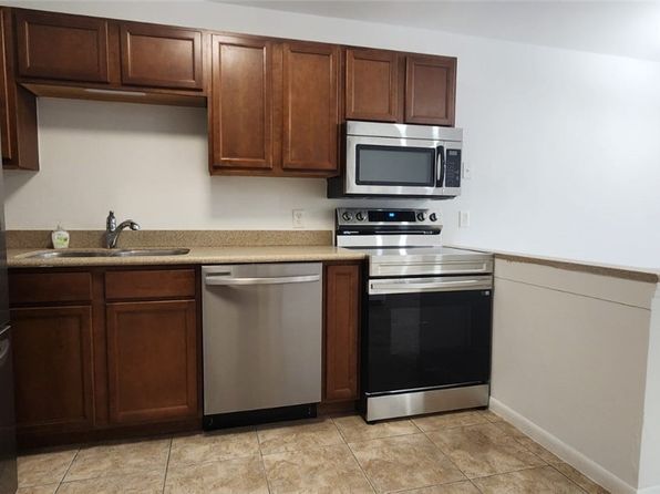 3417 SW Santa Barbara Pl APT 108