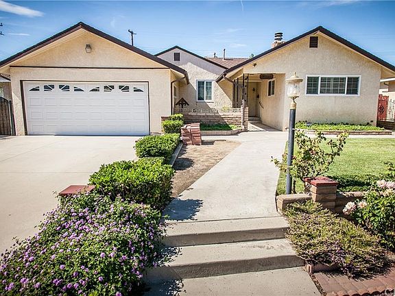 3rd image of 3520 Conejo Dr