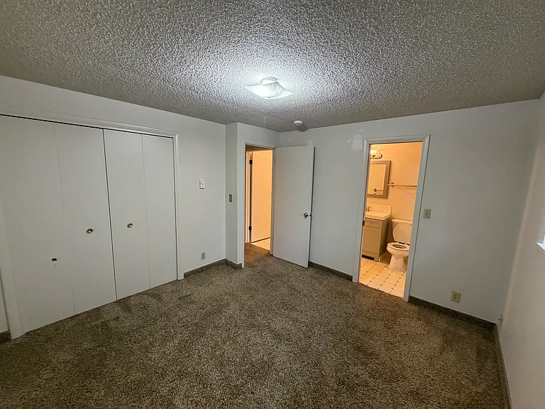 405 N Haines St — Photo 9