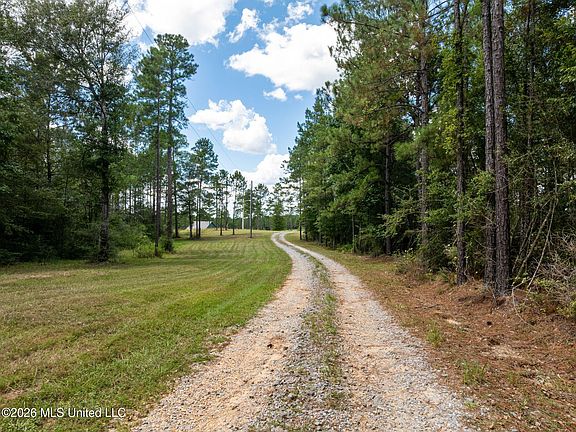 3rd image of 59 Clear Pines Dr