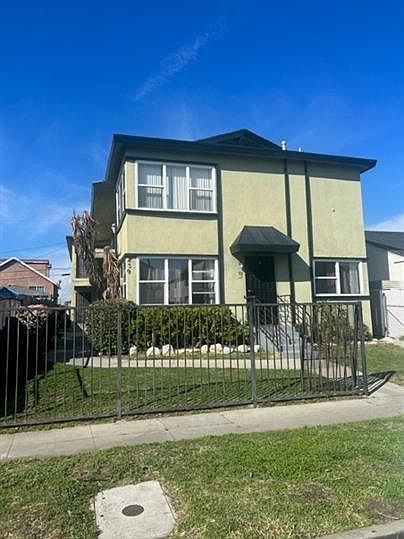 1st image of 839 E 87th Pl #10975030