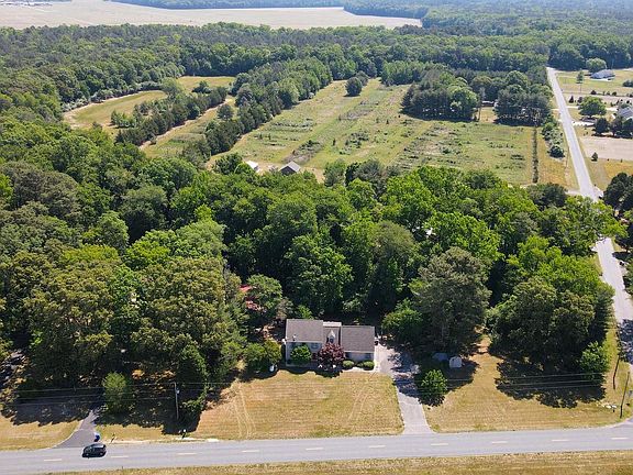 3rd image of 28011 Line Rd