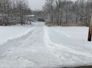 10090 Hamot Rd, Waterford, PA 16441