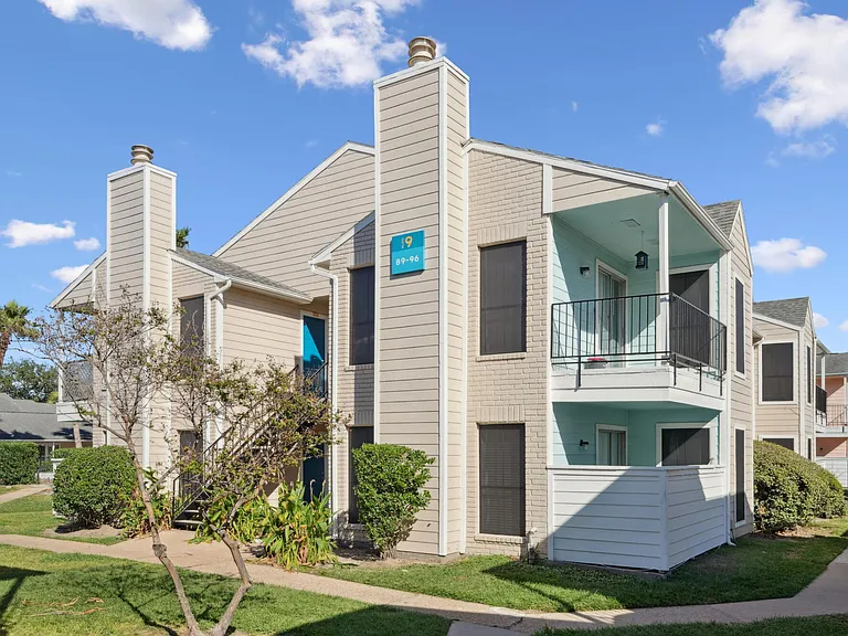 Caldera Apartment Homes — Photo 29