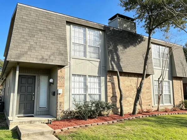 2209 Chase Ct, Dalworthington Gardens, TX 76013