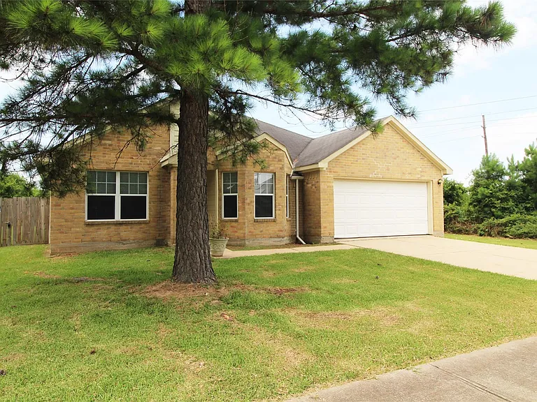 17839 Bullis Gap Dr — Photo 2