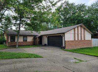 17648 Drake Rd, Strongsville, OH 44136