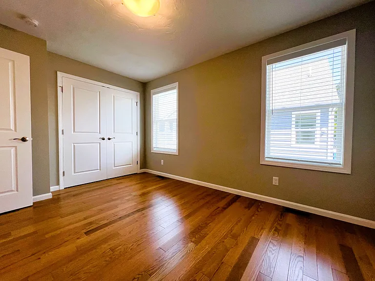 580 Elm St #5 — Photo 12