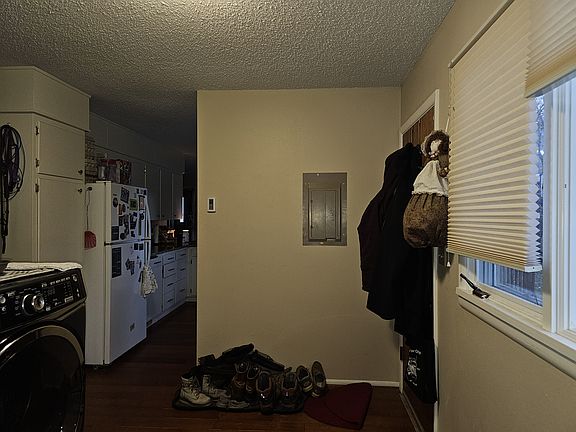 5th image of 25 Wapiti Dr