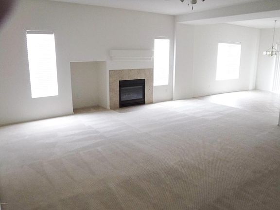 3rd image of 30206 N Royal Oak Way