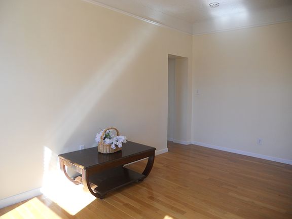5th image of 79 Hamilton Pl APT 22
