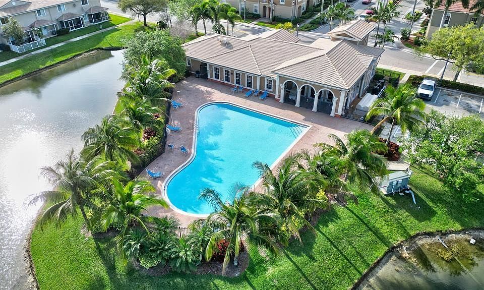 1st image of 5802 Hampton Hills Boulevard #5802
