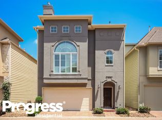 11030 Sherwood Ridge Dr, Houston, TX 77043