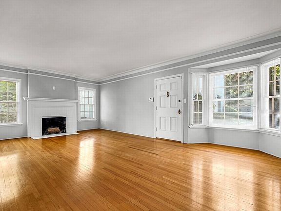 3rd image of 9749 Gregory Way #9751