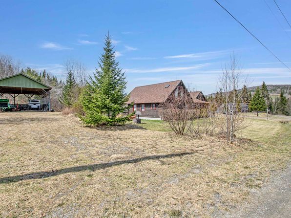 146 Claybrook Road, Canaan, VT 05903
