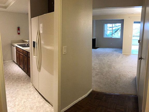 5th image of 7495 Old Redmond Rd #417