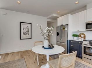 2604 45th Ave SW #A, Seattle, WA 98116