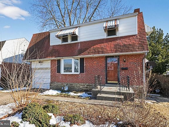 3rd image of 1212 Meadow Rd