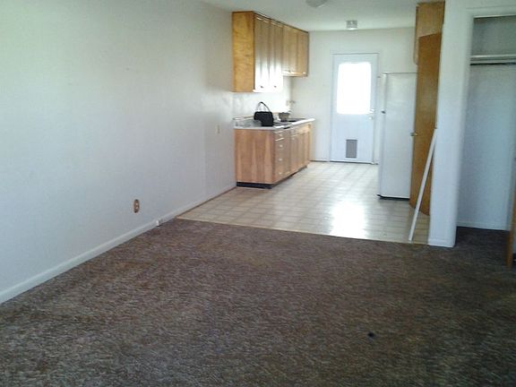 2nd image of 1938 Alderson Ave