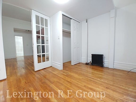 5th image of 236 W 74th St APT 1F