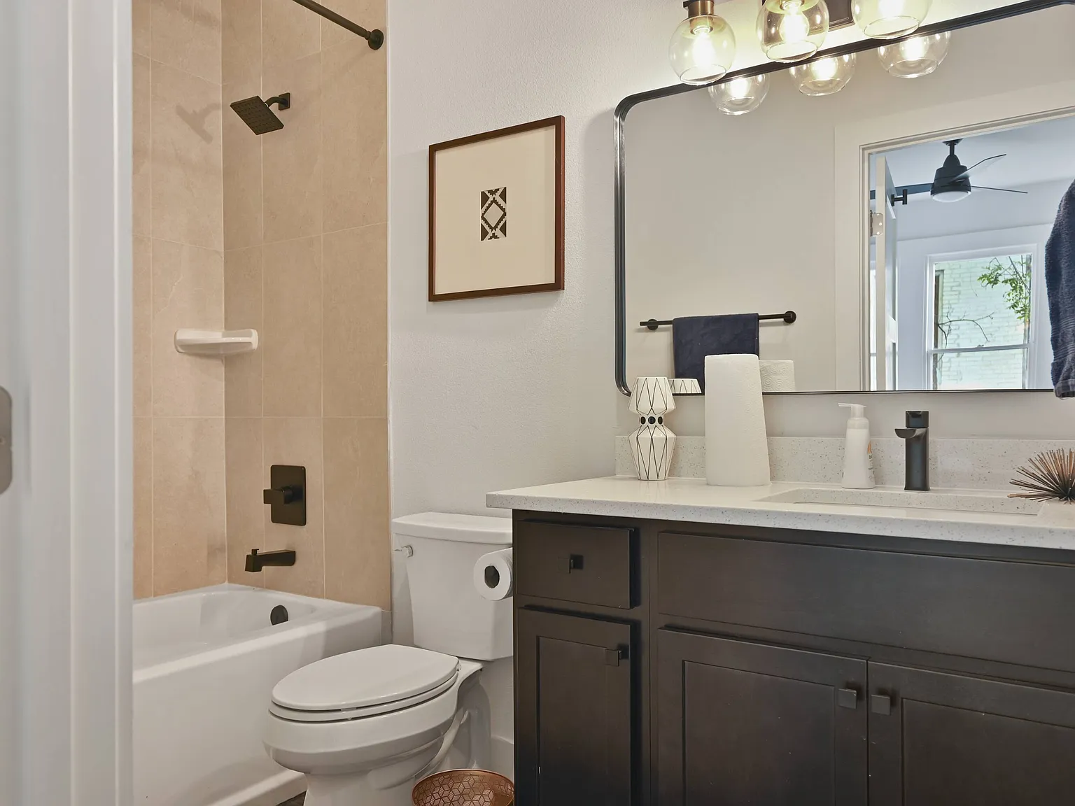 Studio, 444 sqft, $1,296 — Photo 4
