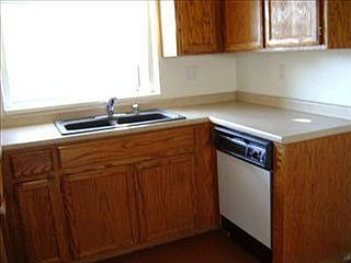 3rd image of 1655 Winston Cir