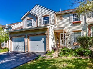 263 Ascot Ln, Streamwood, IL