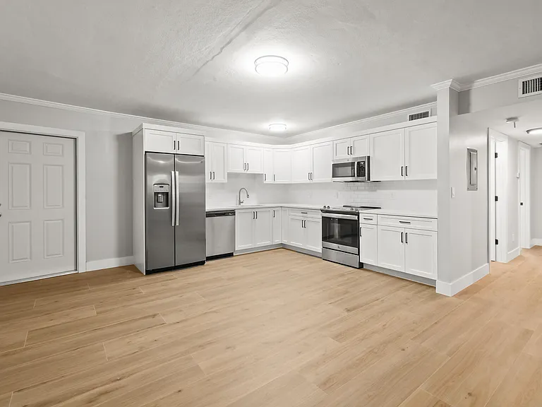 324 Southwind Dr #15 — Photo 4