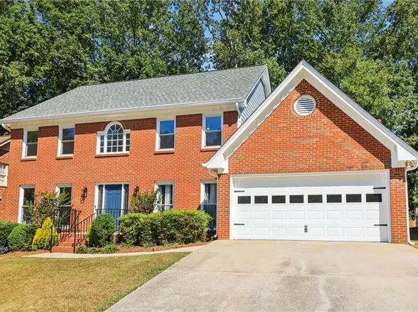 6336 Southland Forest Dr, Stone Mountain, GA 30087