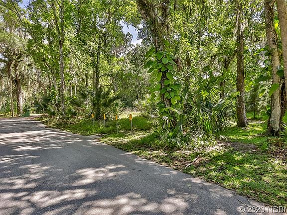 3rd image of 360 S Wild Orange Dr
