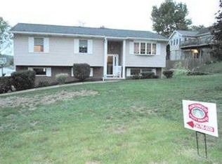 185 Washington Dr, Fayette City, PA