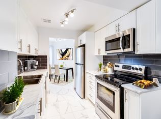 Lakeside Place, Mississauga, ON L5N 3R9