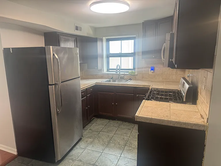 934 New Market St #2 — Photo 7