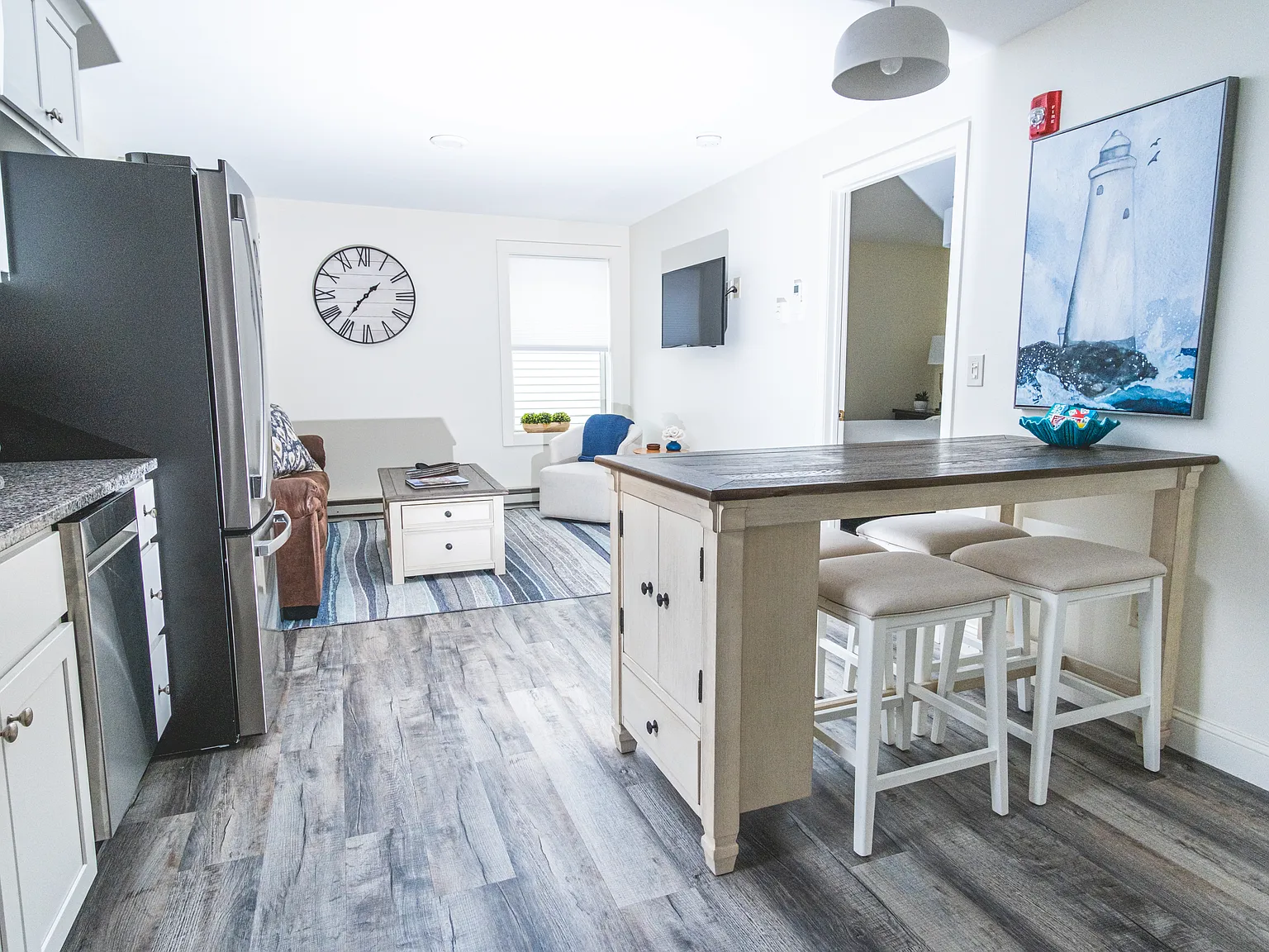 1 bed, $2,400 — Photo 1