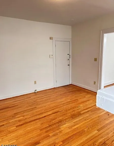 185 Goldsmith Ave #2 — Photo 6