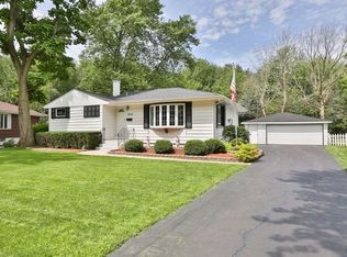 2618 Forest Park Dr, Dyer, IN