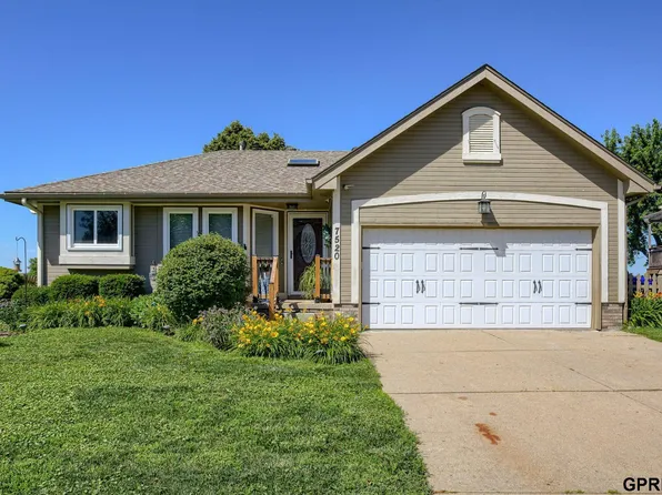7520 S 135th St, La Vista, NE 68138