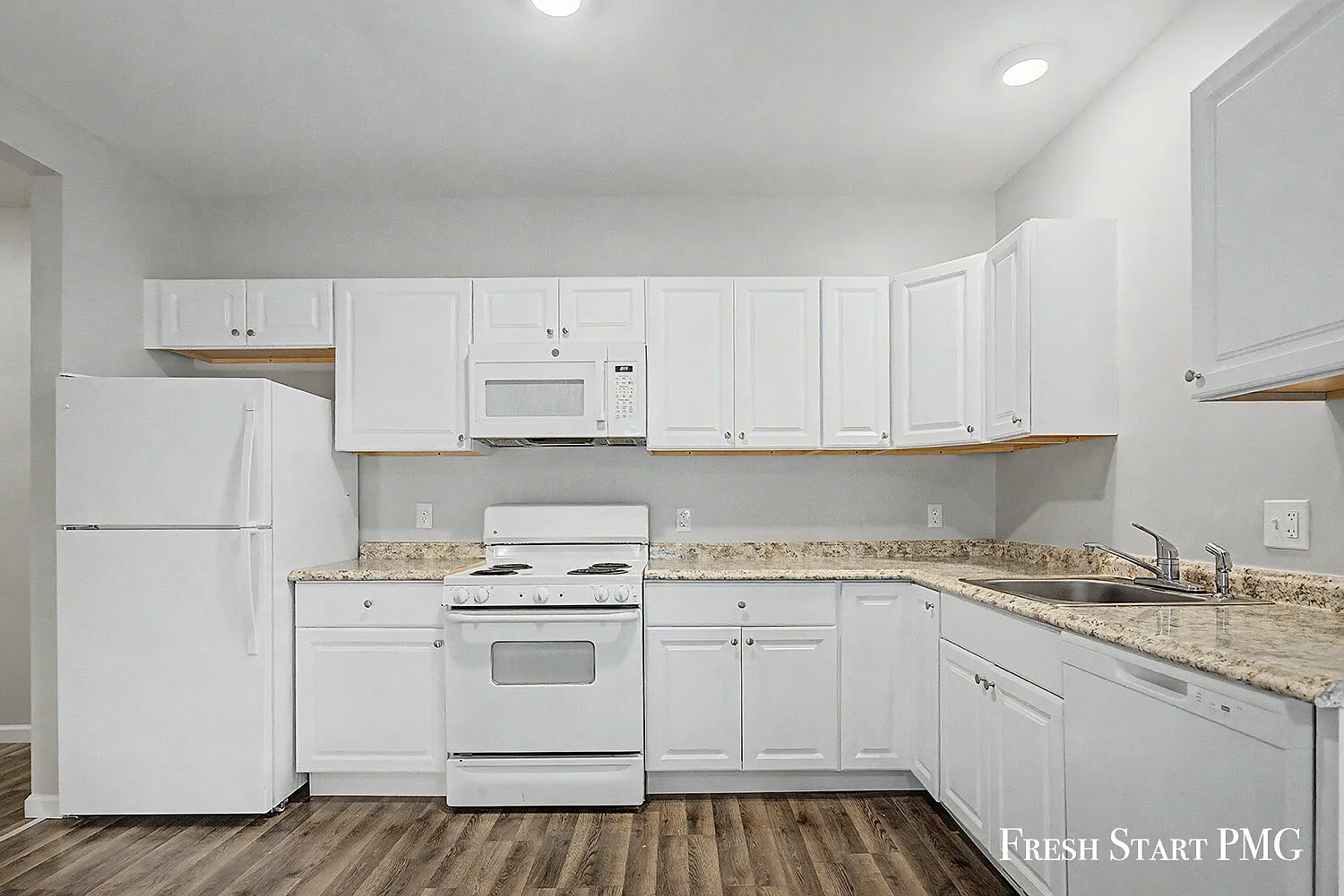 3 bed, 2.0 bath, 1056 sqft, $1,499 — Photo 4