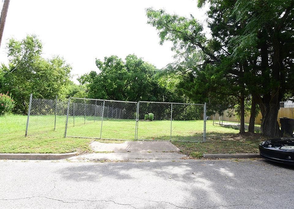 1st image of 3330 Bayou Dr