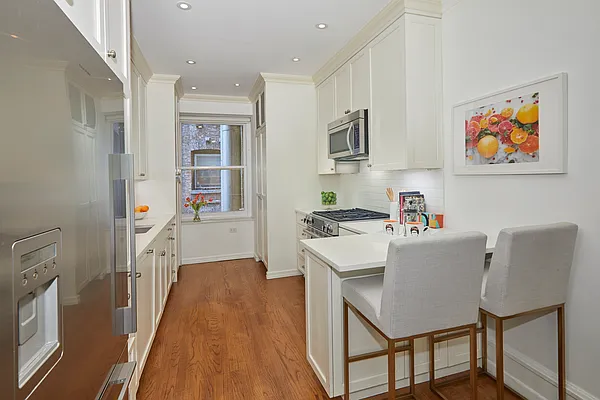 Sold by Compass | media 7