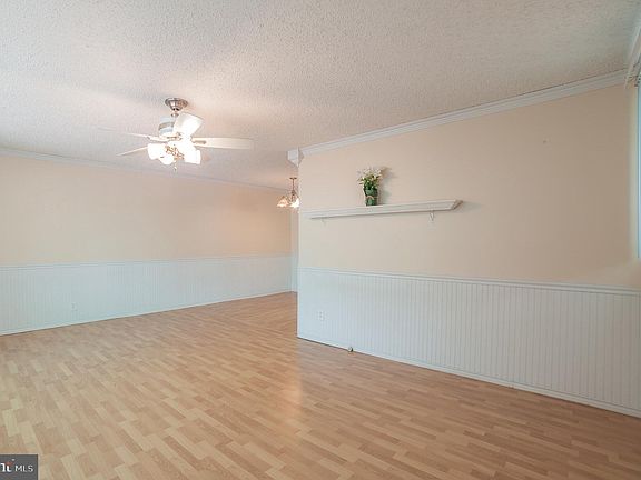 4th image of 3022 Holme Ave