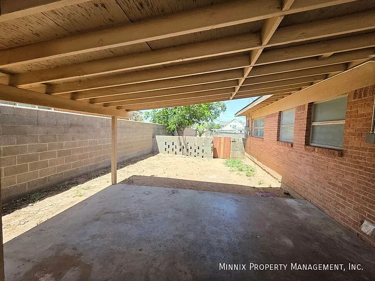 3202 W Illinois Ave — Photo 15