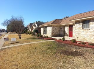 441 Trail View Ln, Garland, TX 75043