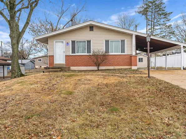10734 Corning Dr, Saint Louis, MO 63123